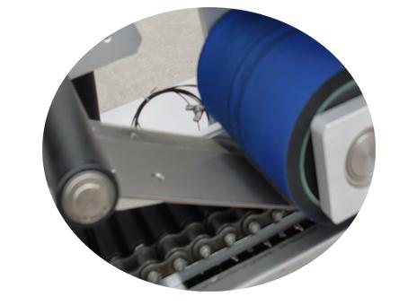 10 ml Maszyna do etykietowania małych butelek z dwuwarstwową naklejką z certyfikatem