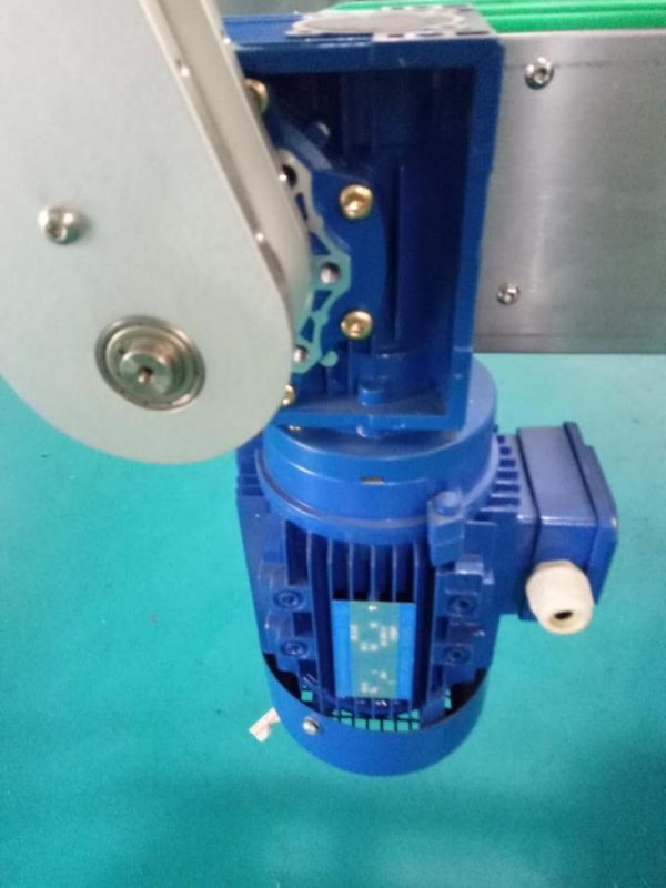 SUS304 Szafka Dwustronna kwadratowa maszyna do etykietowania naklejek na butelki z produktami do pielęgnacji ciała