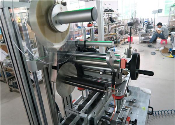 Automatyczna maszyna do etykietowania górnego Aplikator etykiet do płaskich powierzchni z przenośnikiem / górnym urządzeniem do etykietowania