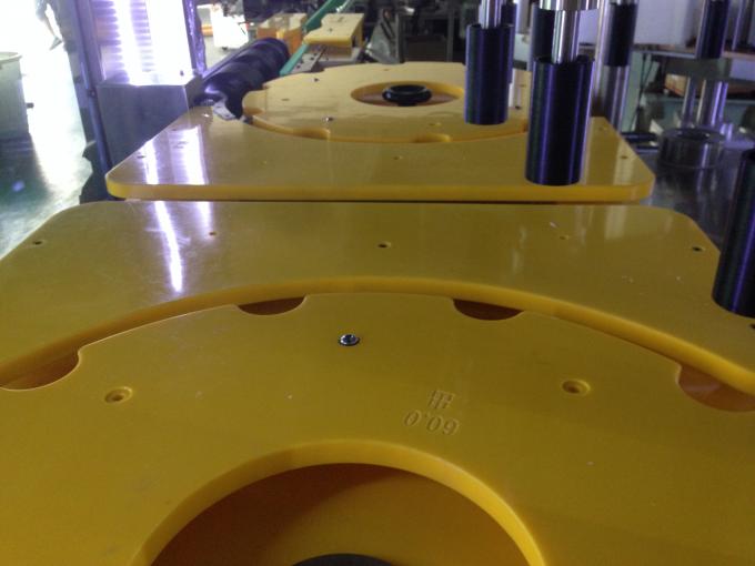 Wysokowydajna maszyna do etykietowania butelek wina / piwa, okrągła etykieta do butelek