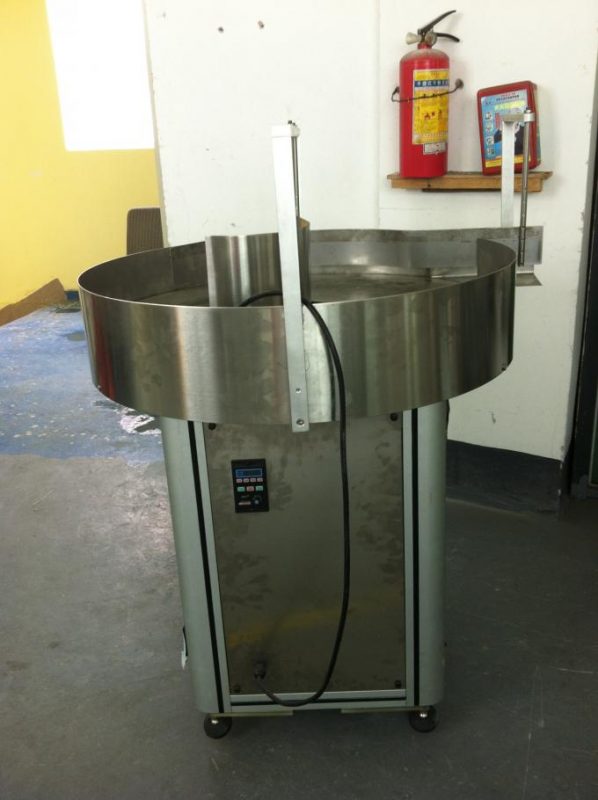 W pełni automatyczny aplikator etykiet samoprzylepnych dwustronny