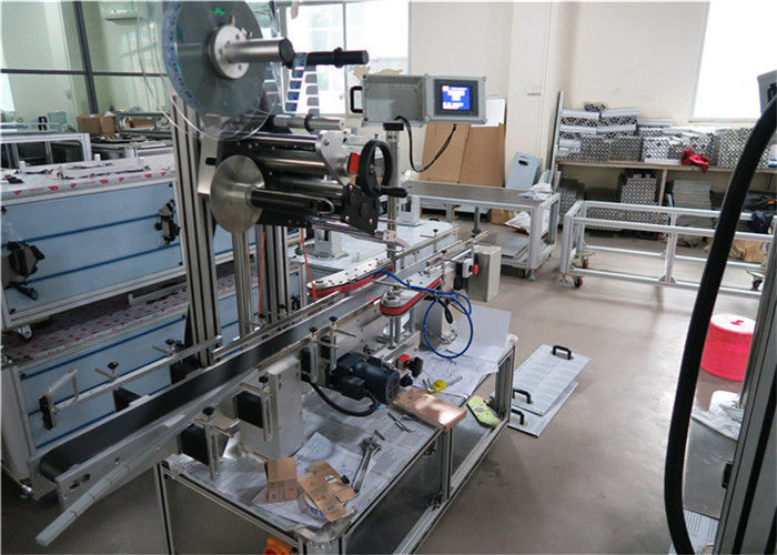Chiny 1-50 m / min Speed Top Label Applicator Equipment dla dostawcy płaskich powierzchni